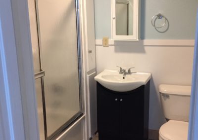 1118 S. Main - Bathroom